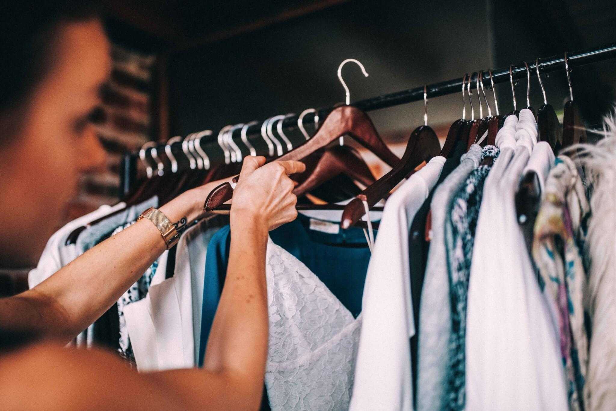 Less Clothing, More Outfits: Save Money and Time with a Capsule Wardrobe