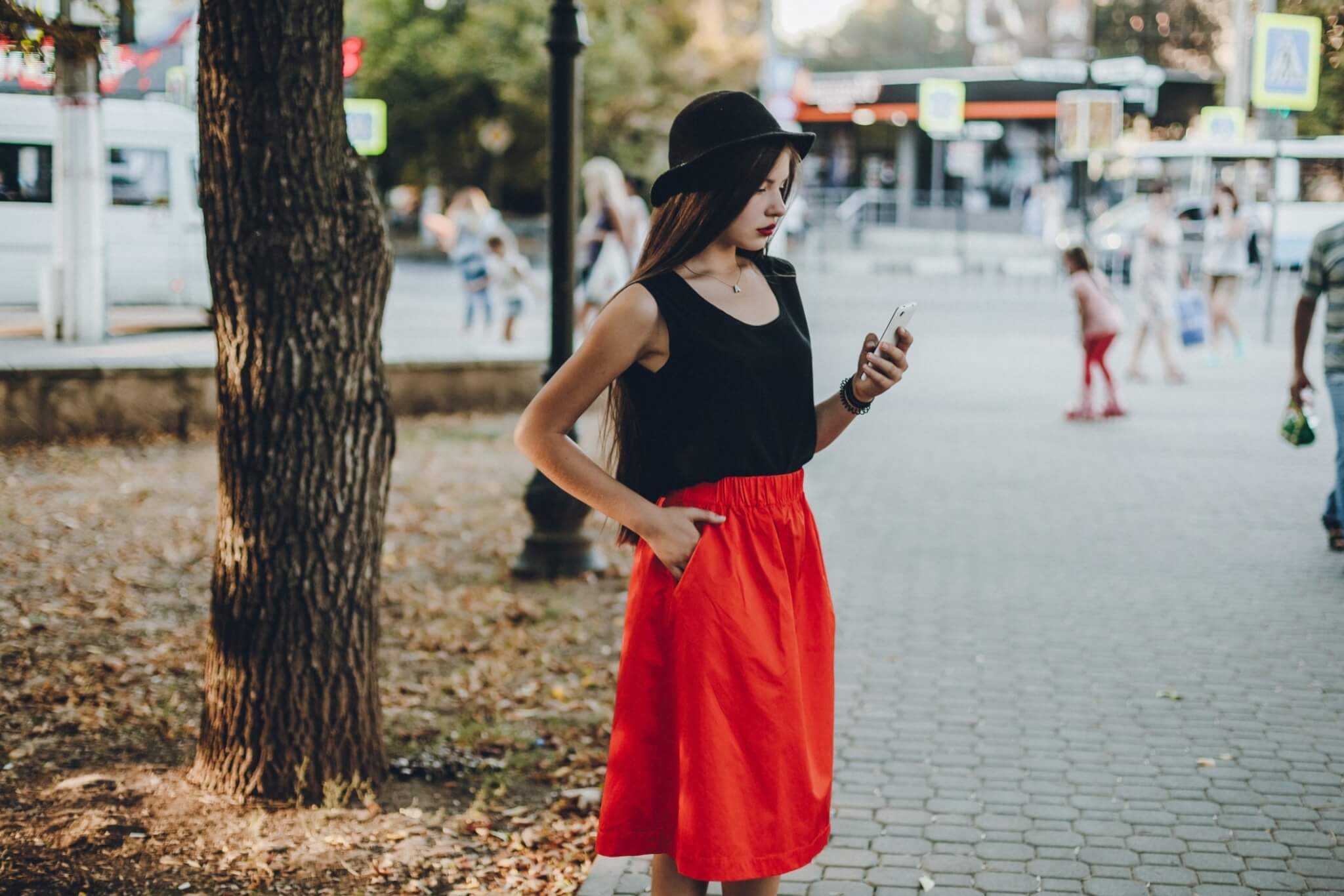 Online Dating Scams and 4 Other Slick Scams We Almost Fell For