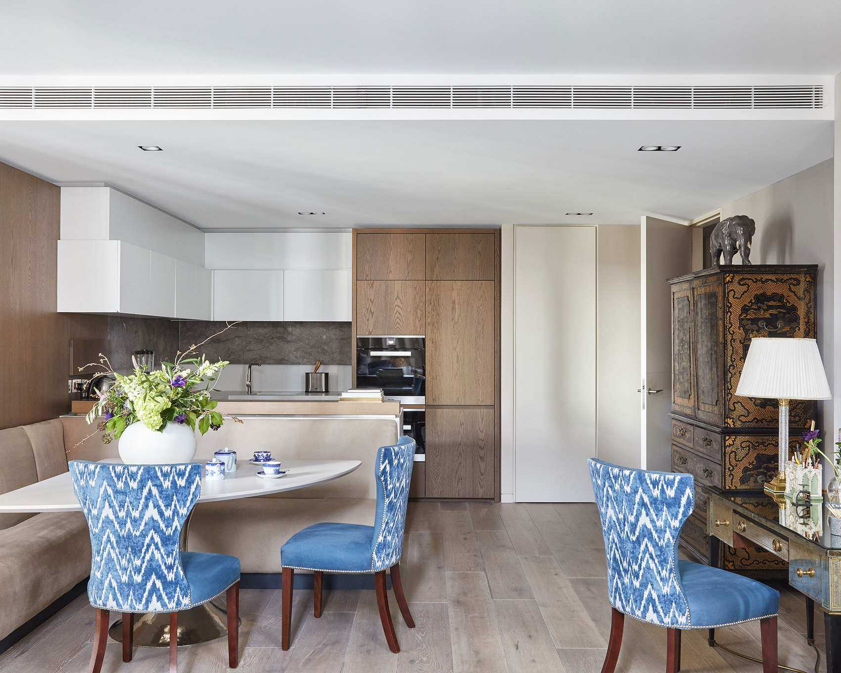 Small dining room ideas in an open plan space