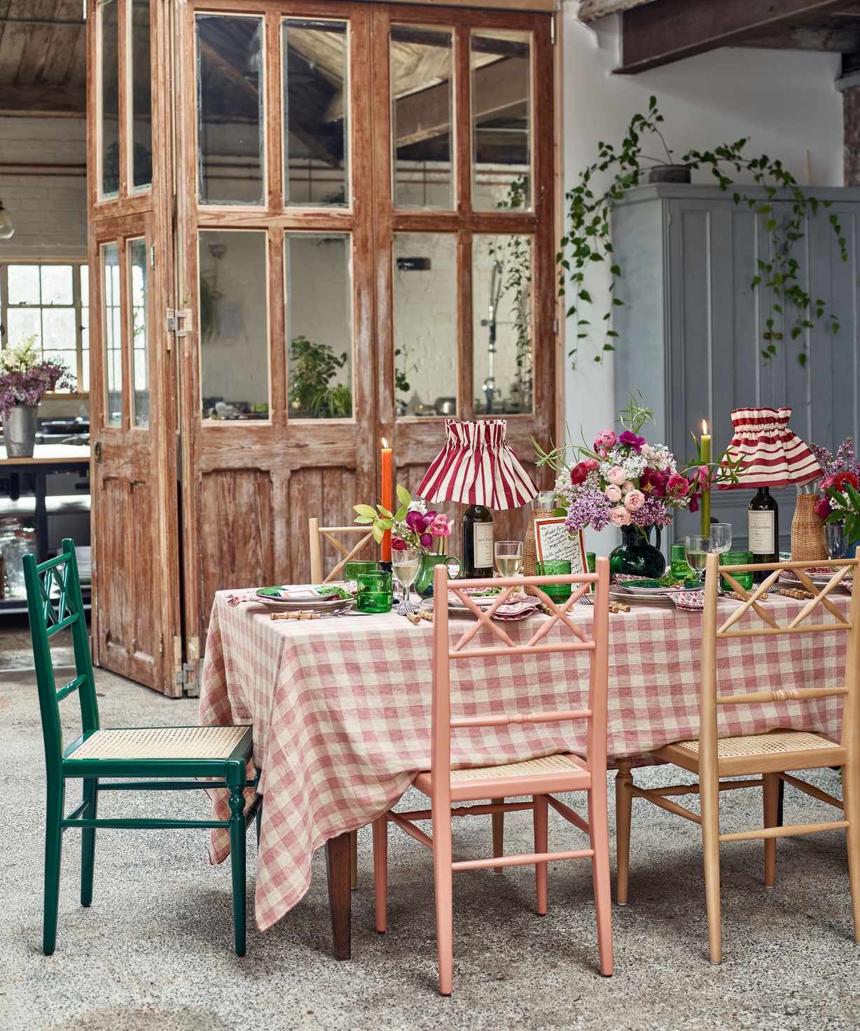 Dining table styling