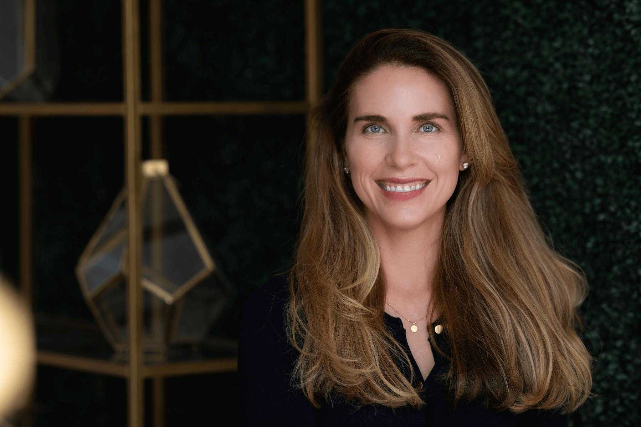 Growing Your Career Beyond The Glass Ceiling with Elizabeth Pearson