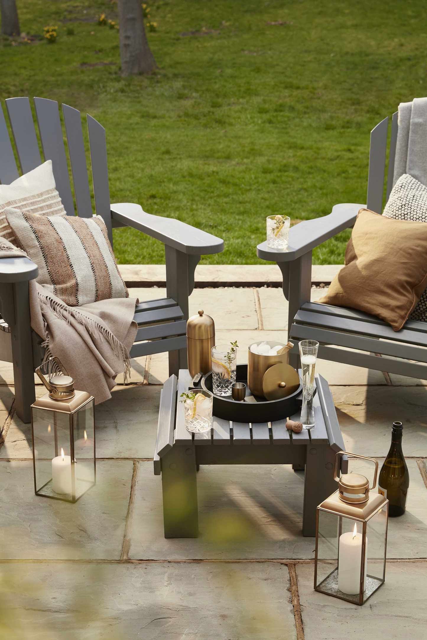 Outdoor living area with lanterns