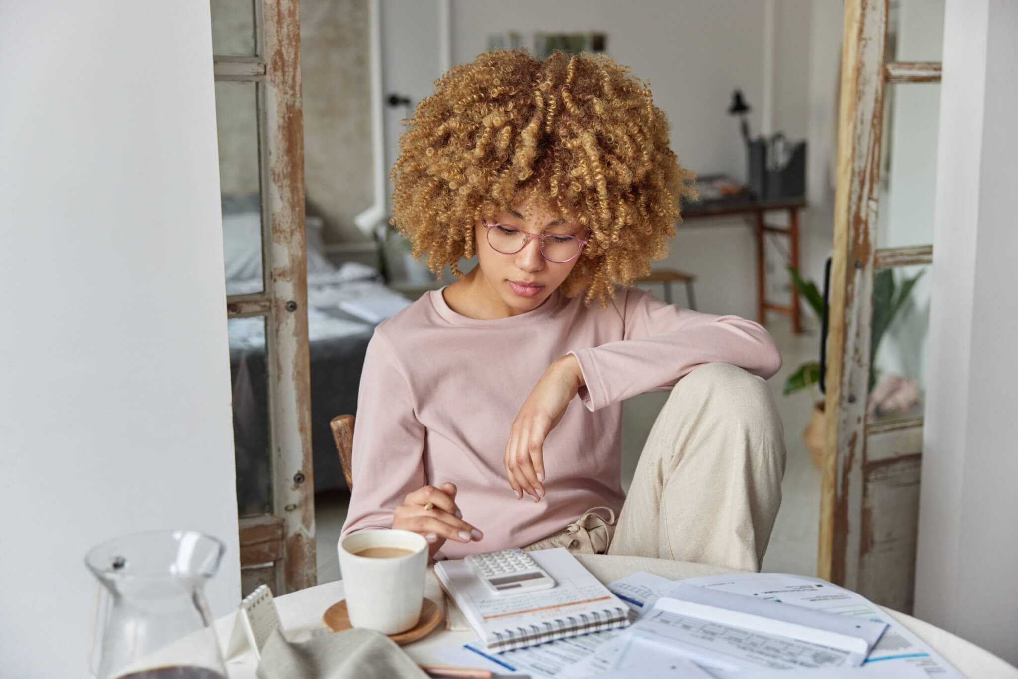 How to Build an Emergency Fund When You're Living Paycheck to Paycheck