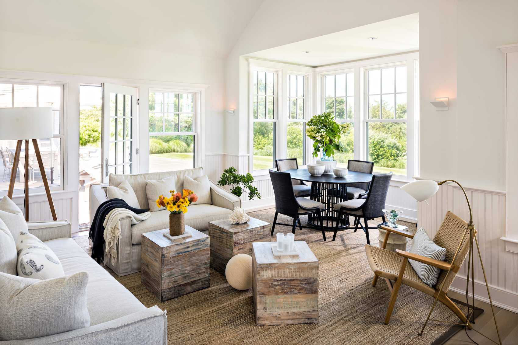 new england style coastal living room