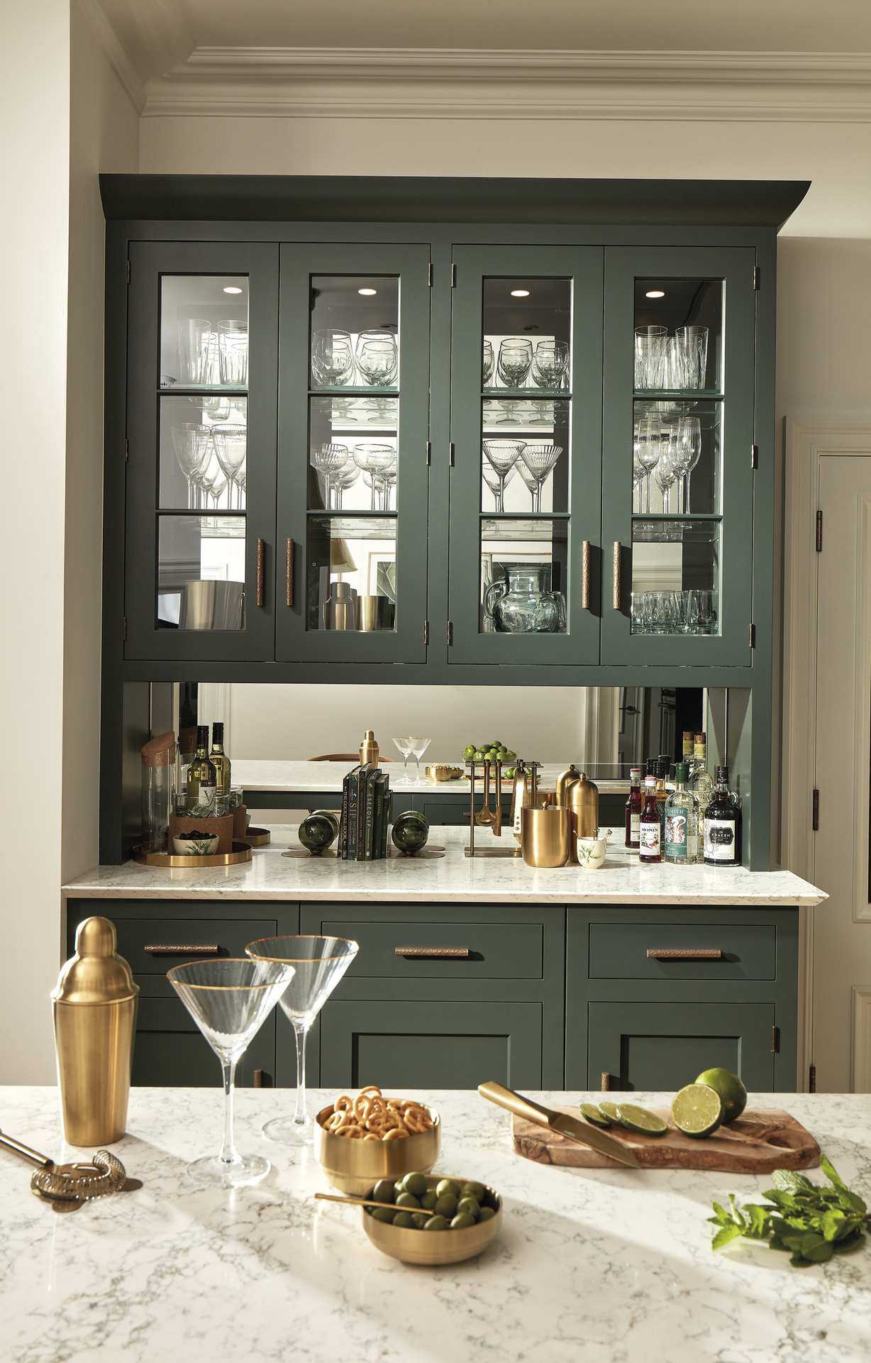 Kitchen with fitted bar