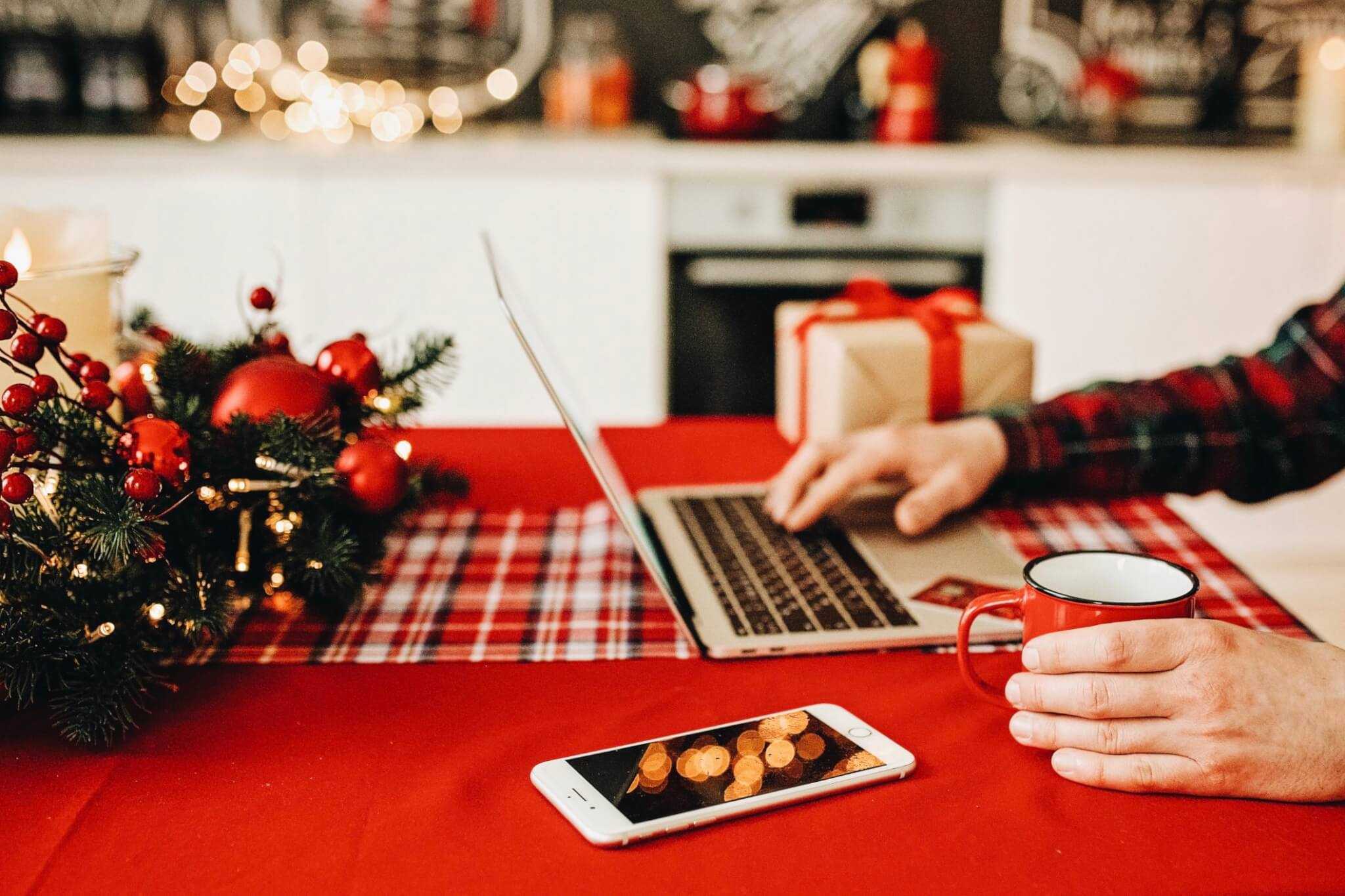 How To Build A Holiday Budget And Stick To It