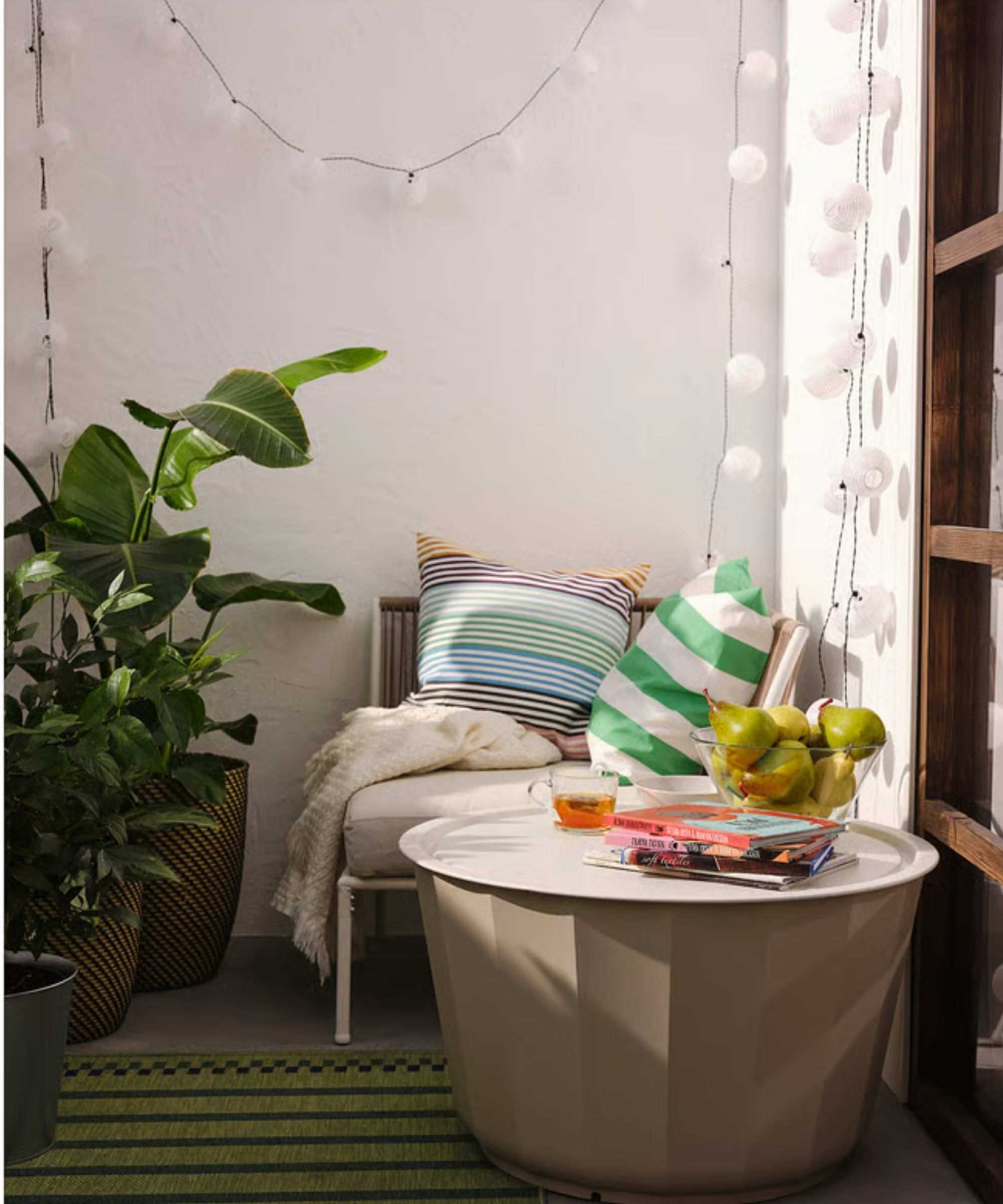 IKEA outdoor LÅgaskÄr Coffee Table, Beige