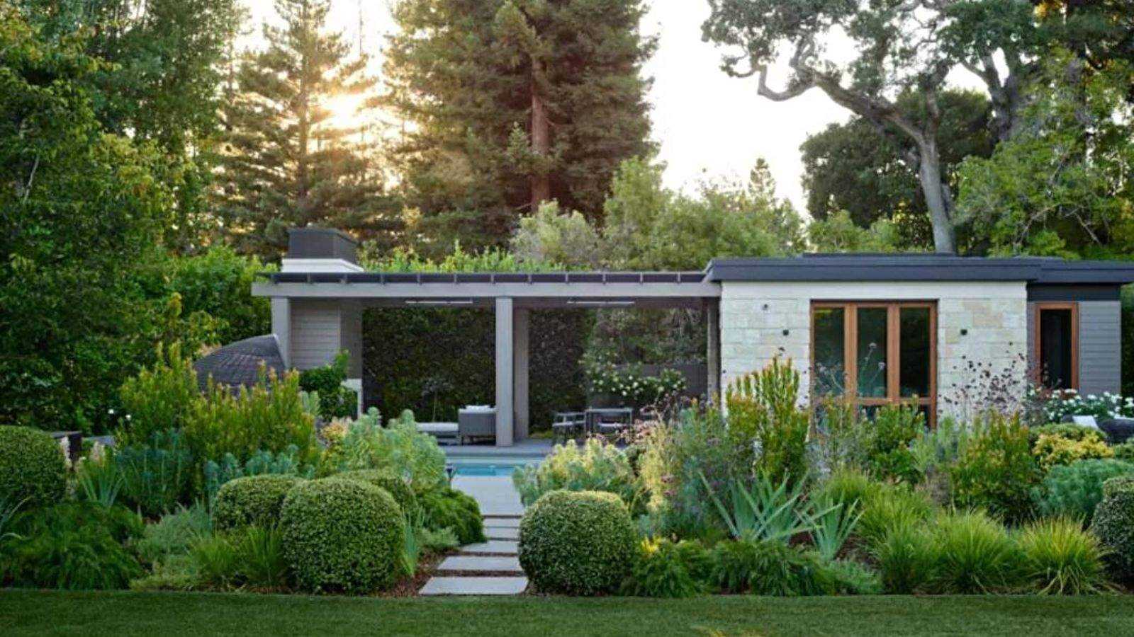 12 items to declutter in your backyard right now, according to experts