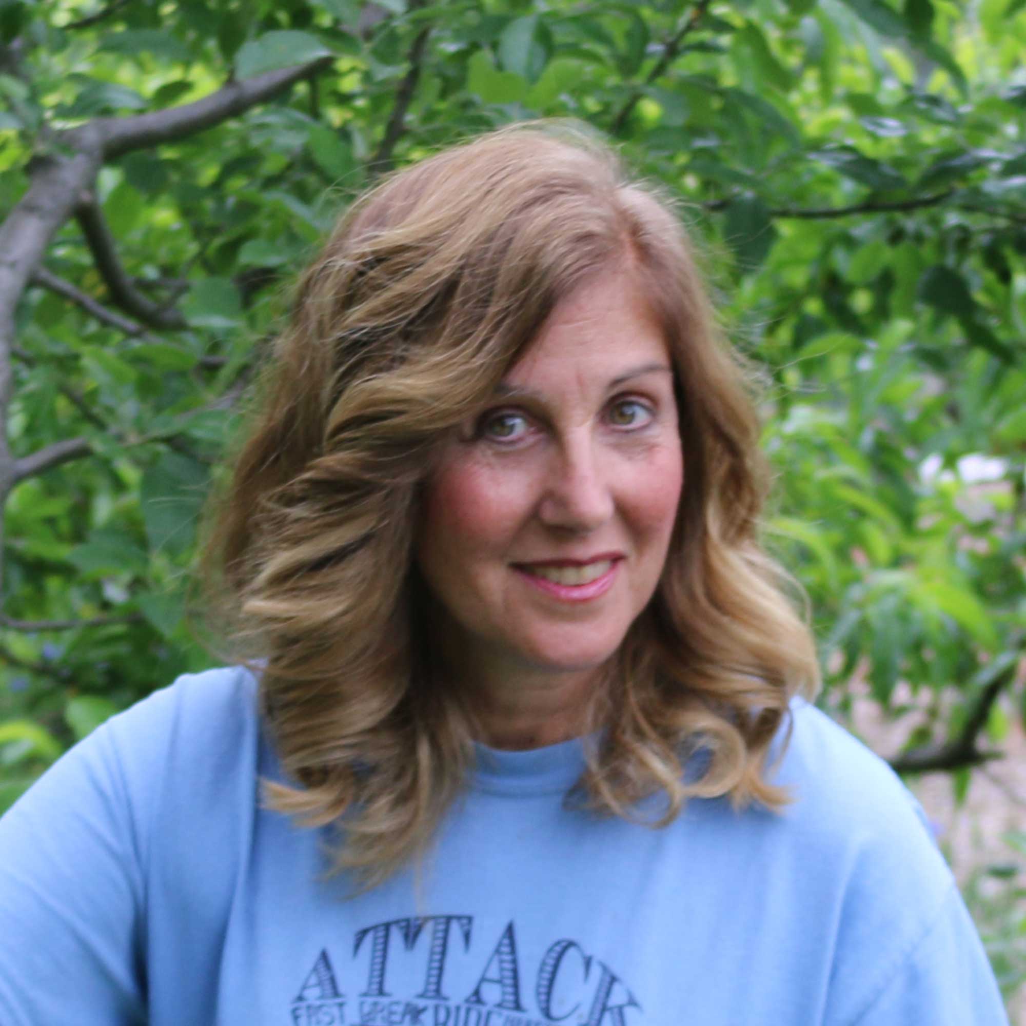 Anna Hackman headshot
