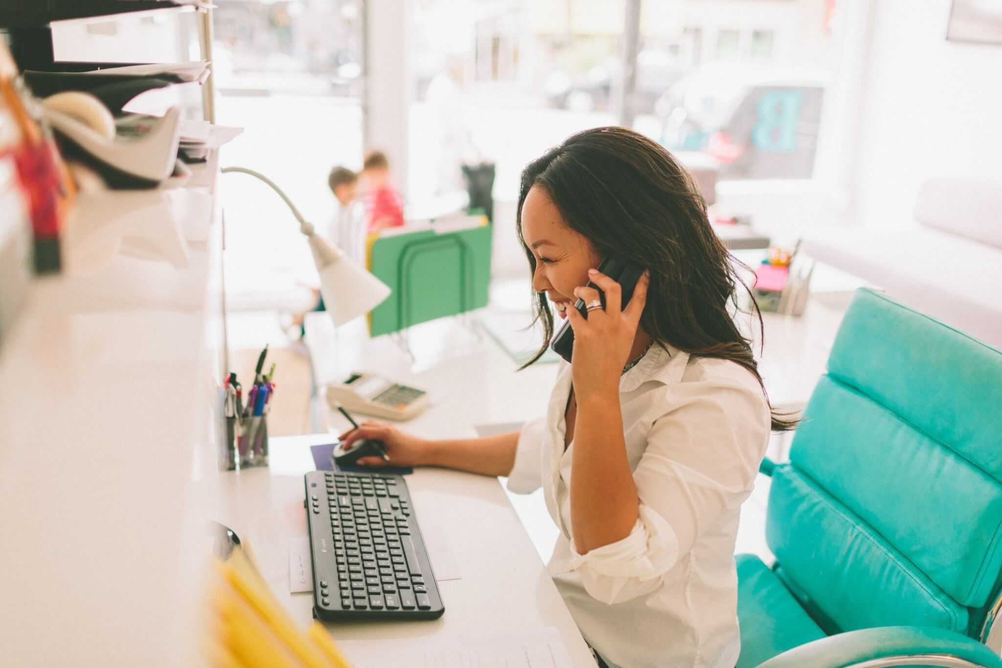 How To Reach Out To People You Haven’t Spoken To In Years When You Need A Job—Without Looking Too Pleading, Desperate or Ungrateful