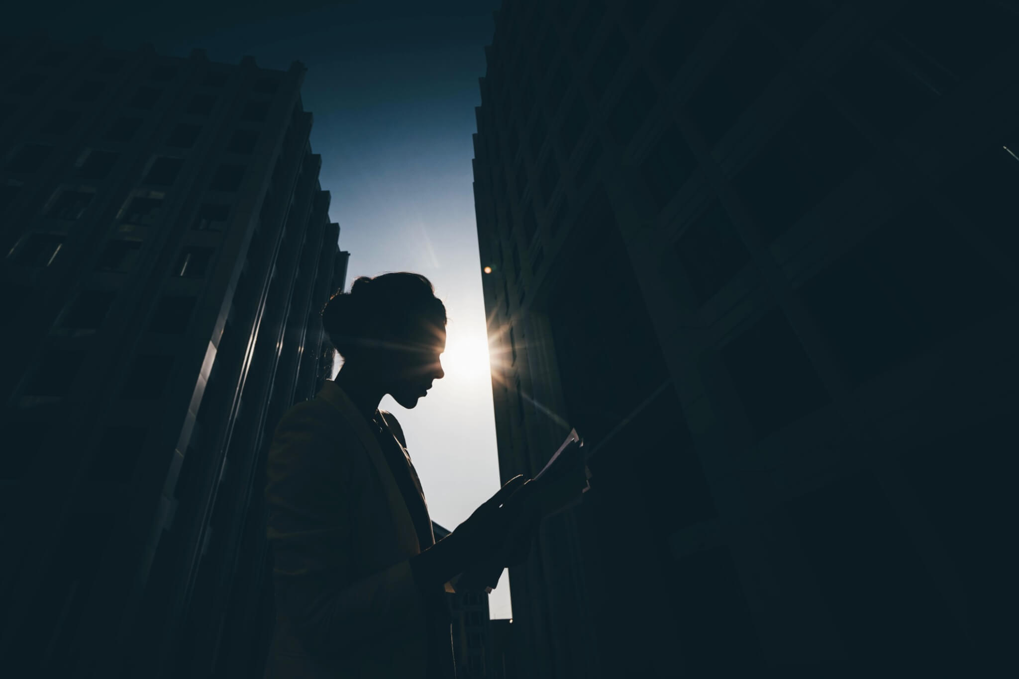 HerMoney Podcast Episode 302: Get Hired In 2022 (And Earn More!)