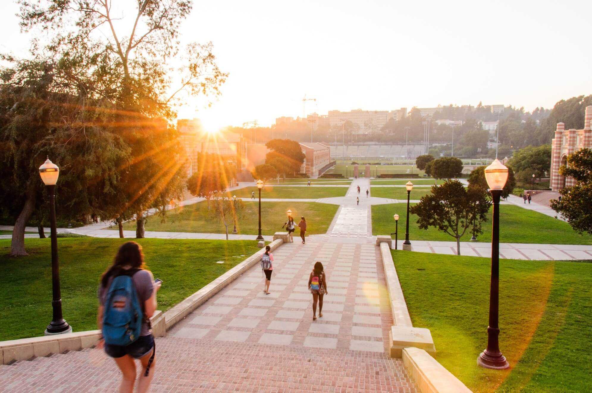 What You Need To Know About College Financing