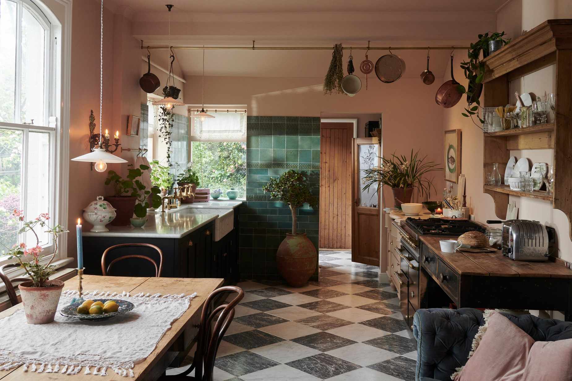 6 design tips we learnt from deVOL's Creative Director's colorful kitchen