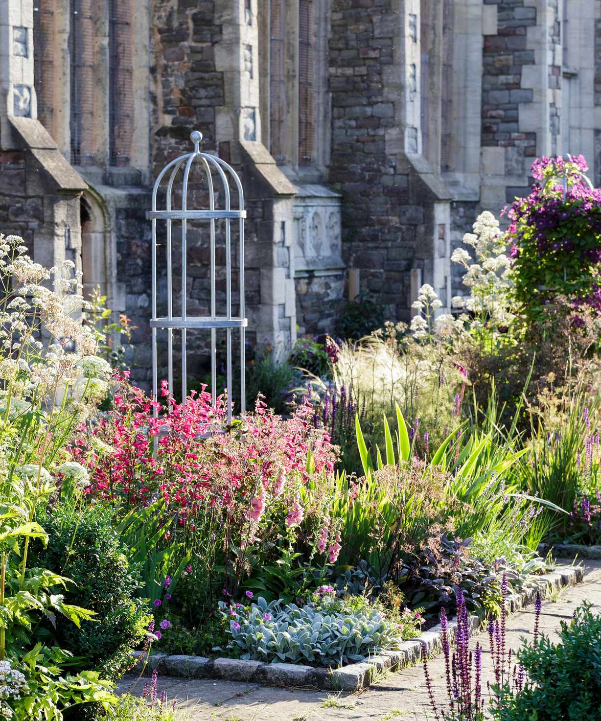 Garden edging ideas