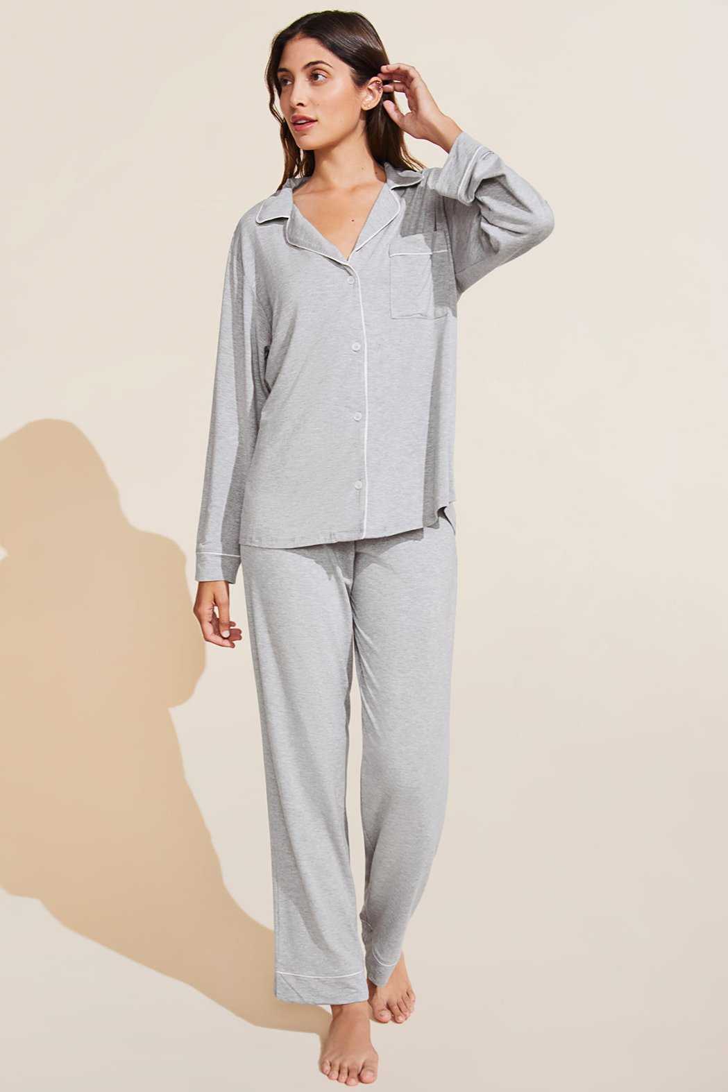 Luxury Pajamas | Ultra-Soft Fabrics | Flattering Fits | Free U.S. Shipping on $150+ | Worldwide Shipping | Olivia Paisley