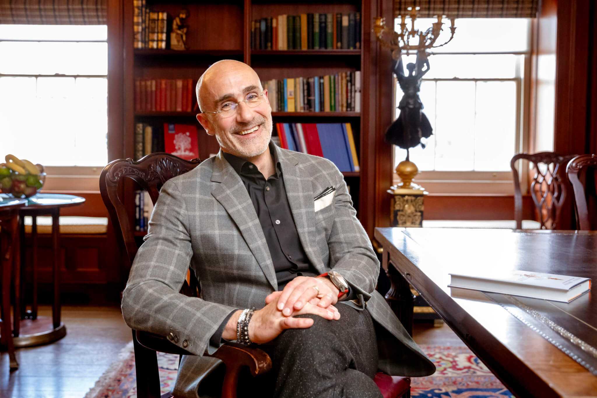 Your 2026 Happiness Reset With Arthur C. Brooks