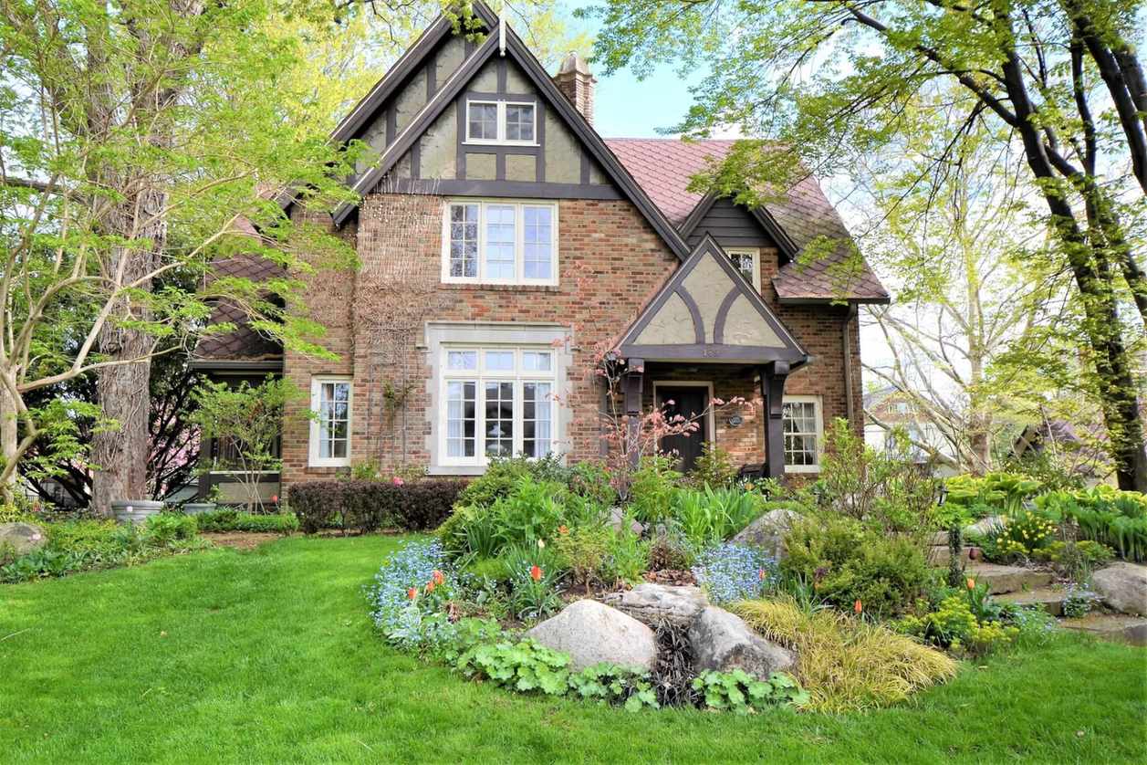 Interested In Real Estate Investing? 3 Women Show Us How