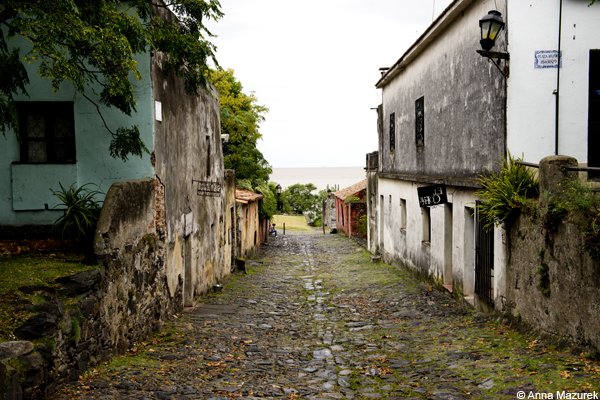 Calle de los Suspiros, Colonia, Uruguay