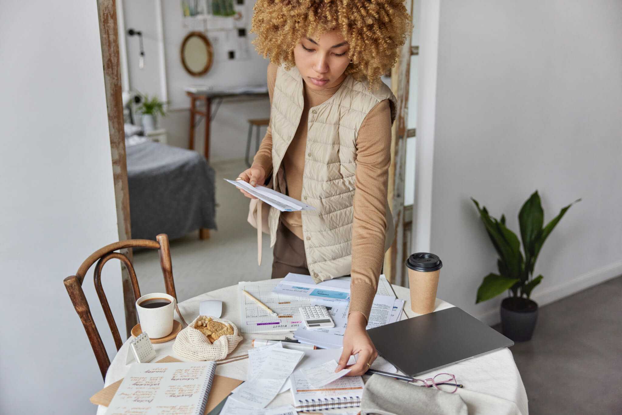 Clearing Clutter From Your Financial Life: A How-To Guide