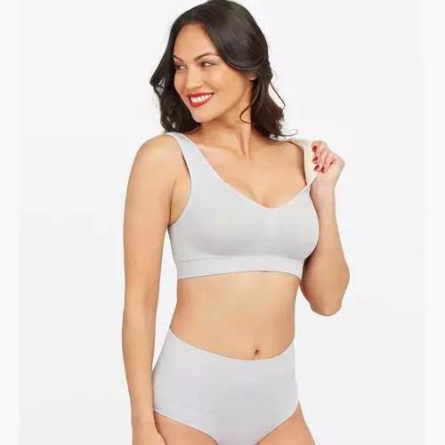 The Best Bra For Back Fat: Expert Tips