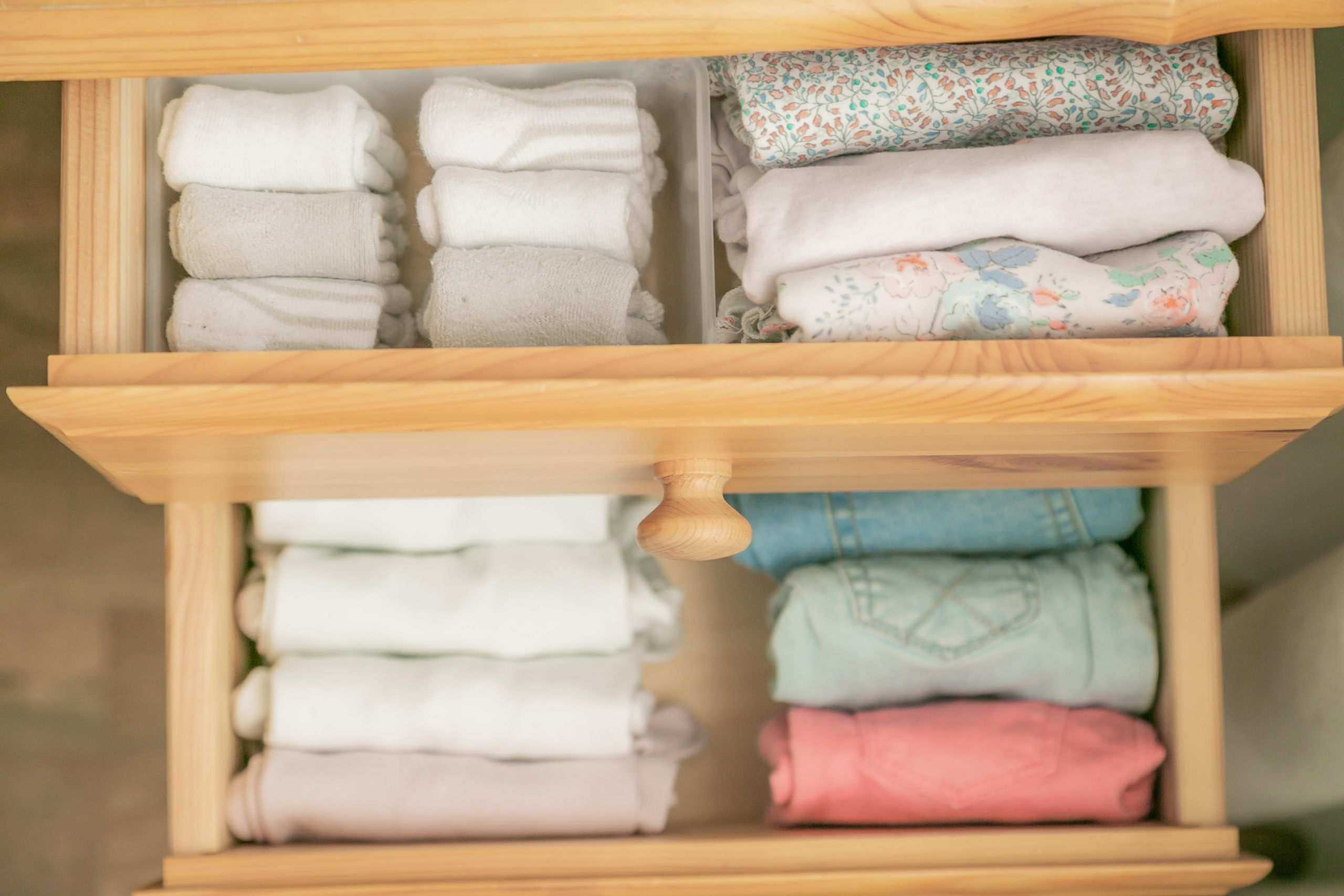 Organizing a dresser – 10 ways to sort drawers in style