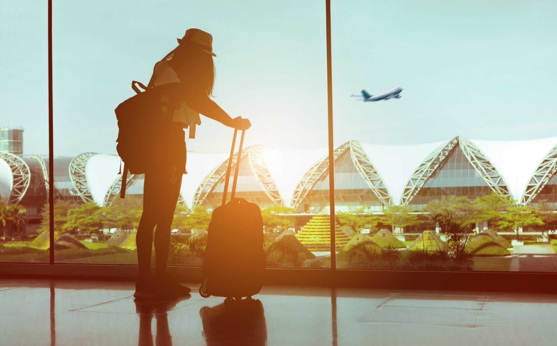 Book Christmas Travel By Dec. 9 And Other Money-Saving Holiday Travel Tips