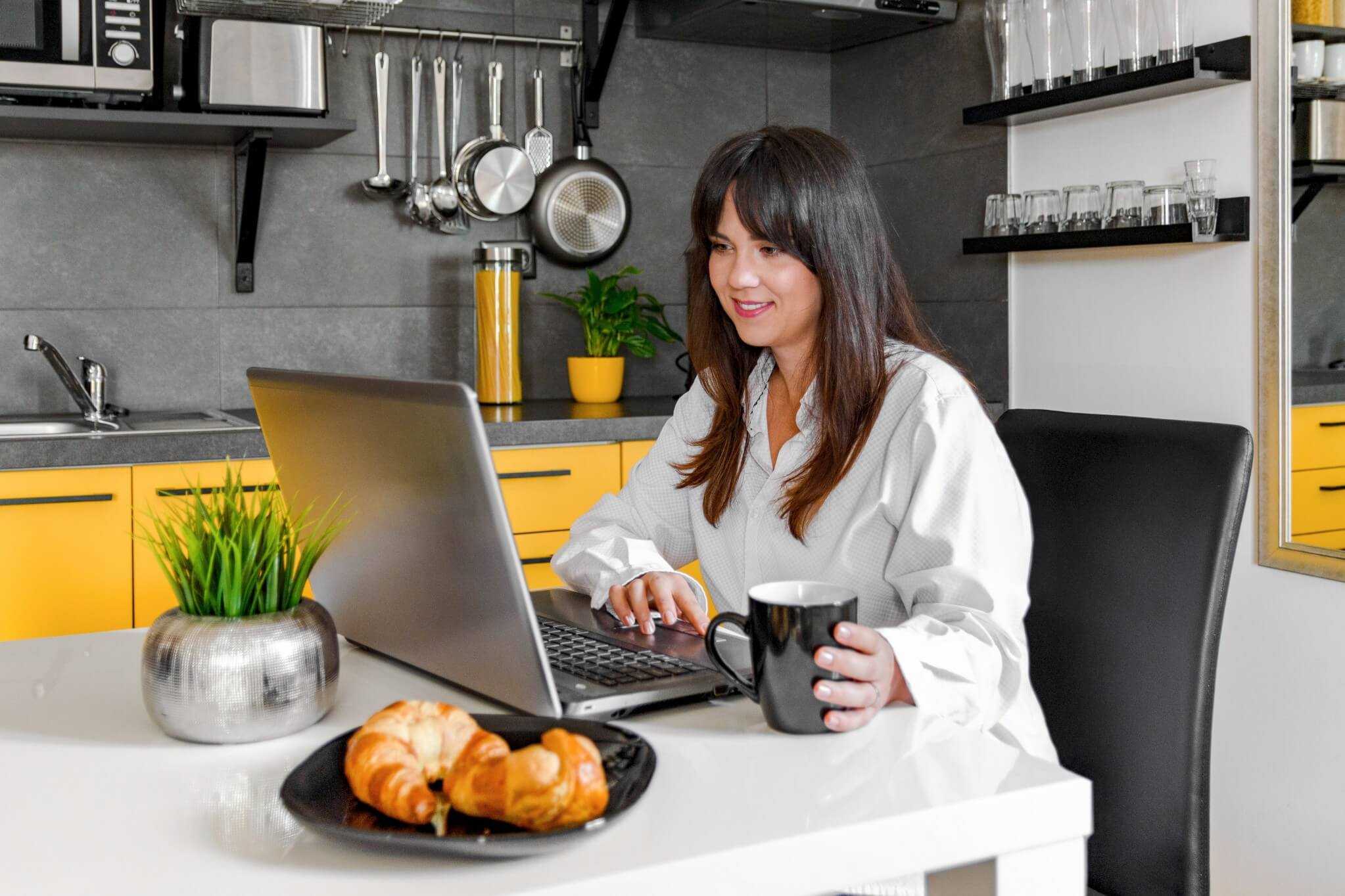 Would You Know How to Invest $25,000? Half of Women Wouldn’t