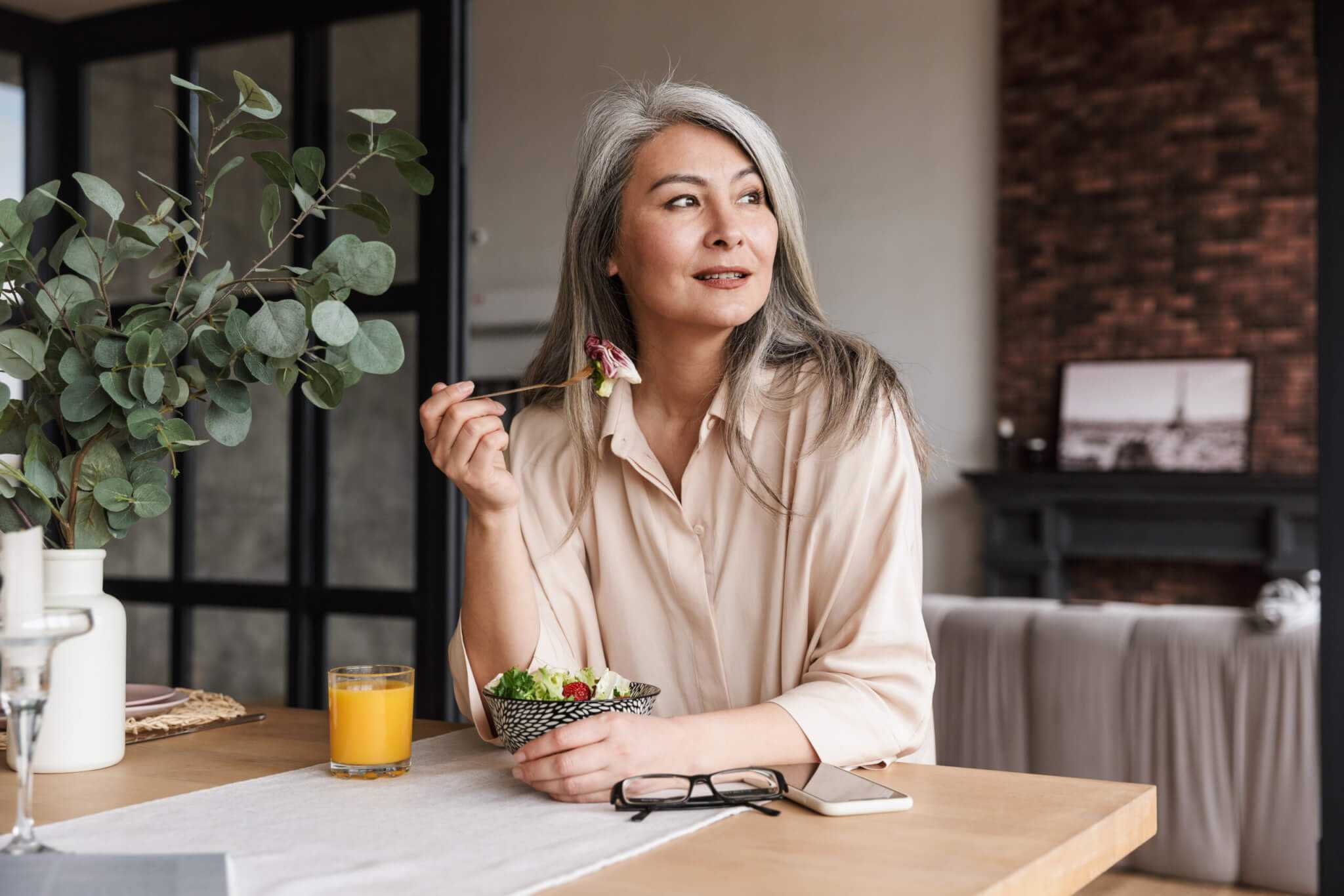 A Week In Her Wallet: A 49-Year-Old On A Weight Loss Journey