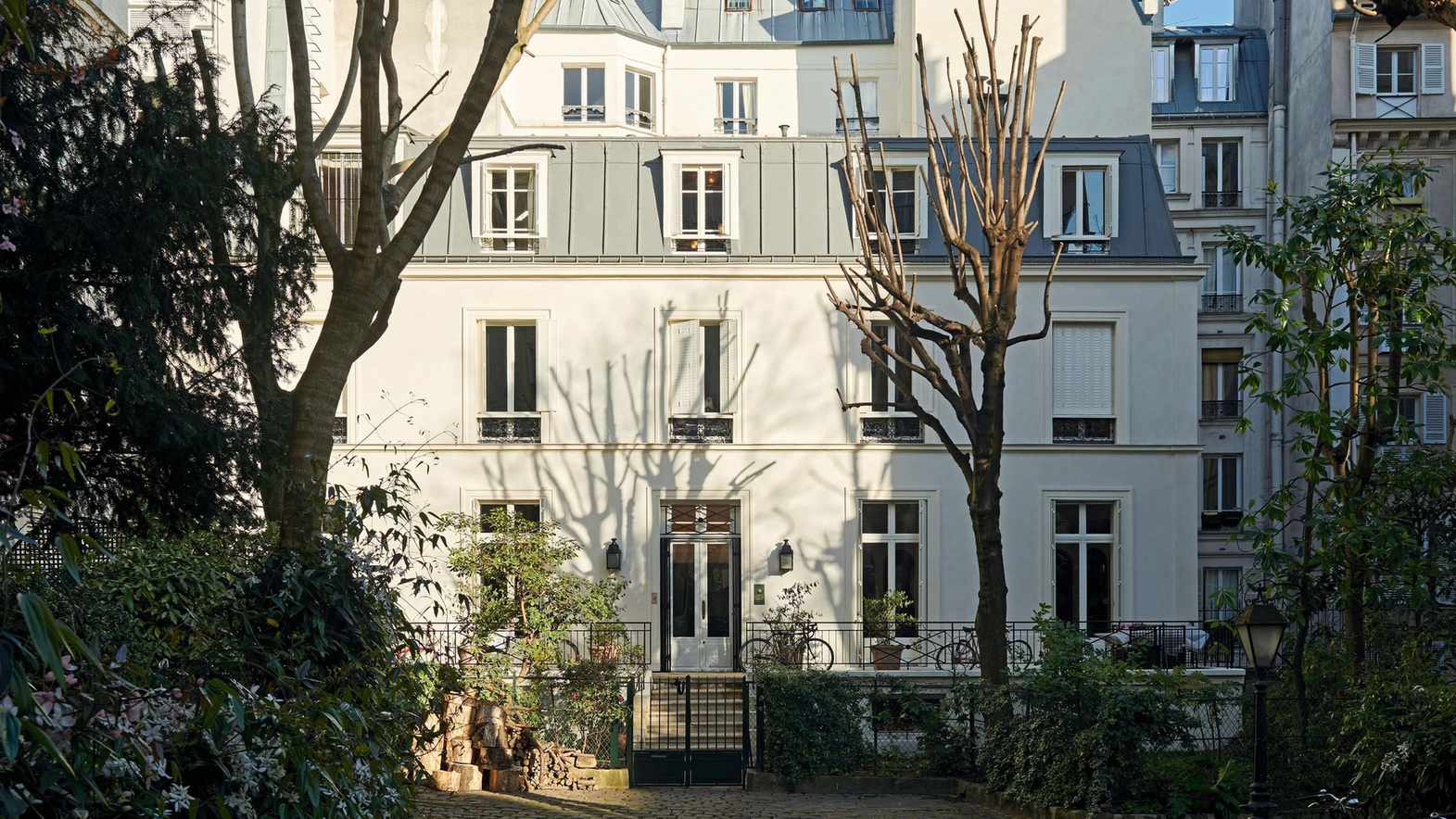 Step Inside a Paris Home Designed as a Series of Dreamlike Worlds, Where Every Room Reveals an Unexpected Moment