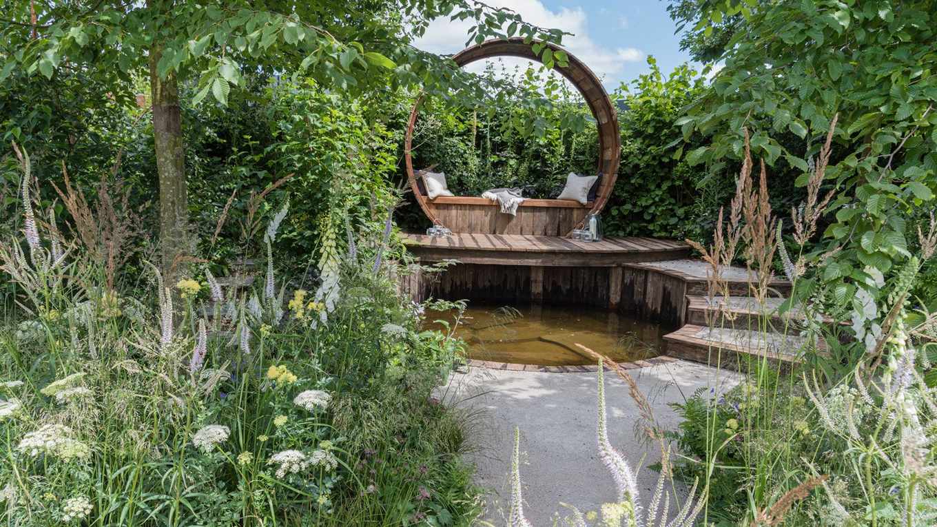 How to Design a Healing Garden This Spring – Stress-Reducing Plants and Layouts That Really Work to Reduce Cortisol